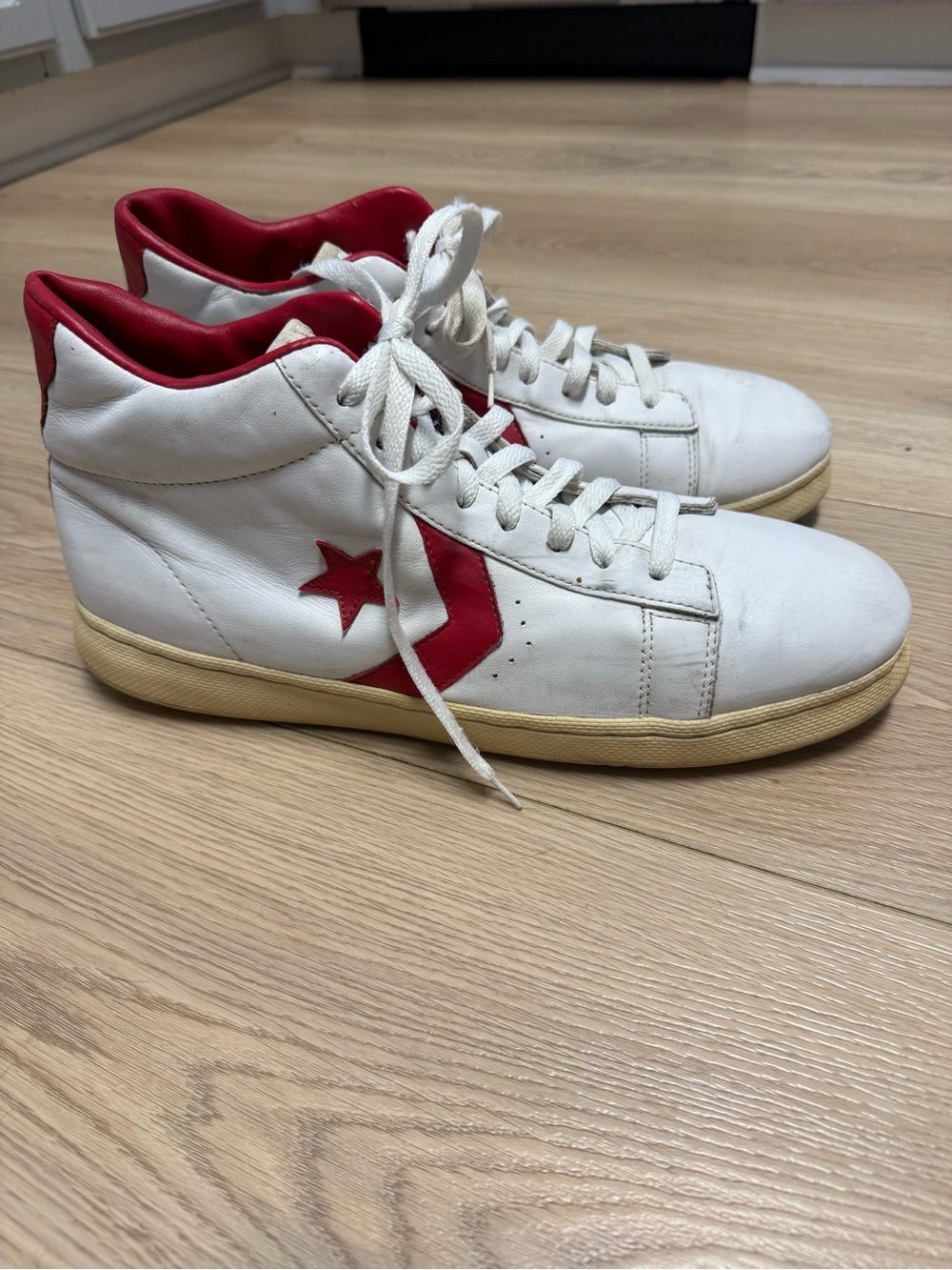 Vintage Converse Pro Leather, aka Dr J
Julius Erving, Basketball Size 13